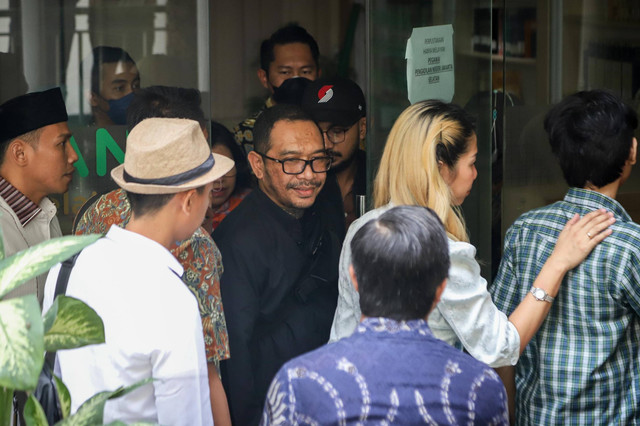 Ayah David Ozora, Jonathan Latumahina, tiba untuk menjadi saksi dalam sidang Mario Dandy dan Shane Lukas, di Pengadilan Negeri Jakarta Selatan, Selasa (13/6/2023). Foto: Jamal Ramadhan/kumparan