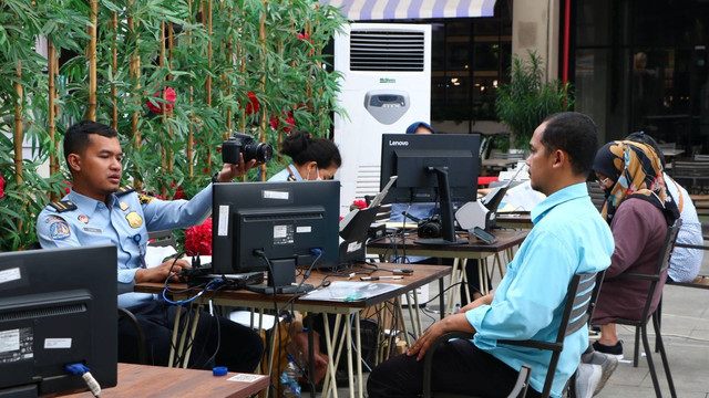 Kantor Imigrasi melayani dua ribu pemohon paspor kolektif yang diselenggarakan di Distrik 1 Meikarta Kabupaten Bekasi pada Senin-Minggu (12-18/06/2023). Foto: Ditjen Imigrasi