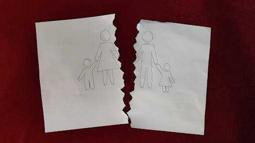 Ilustrasi keluarga bercerai. Foto: koleksi pribadi