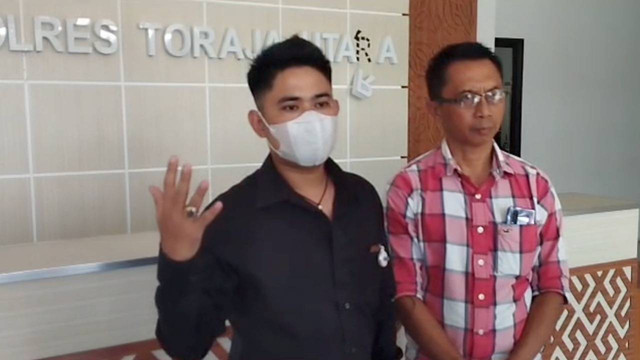 Stave Raru (kanan). Dok: Ist.