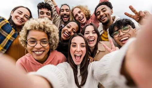 Ilustrasi Caption tentang Friendship Foto:Unsplash