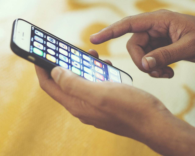 Cara Memindahkan Kontak dari Android ke iPhone. Foto: Pixabay/tookapic