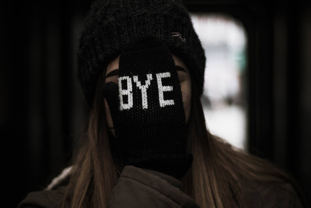 Kata-Kata untuk Perpisahan Berkesan dan Juga Menyentuh Hati. Foto: Pexels/Trinity Kubassek.