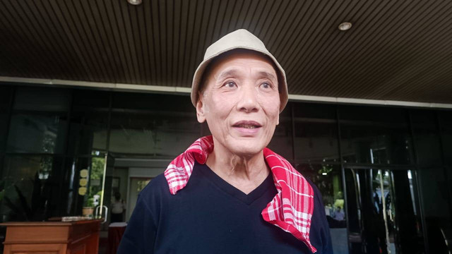 Pengusaha jalan tol Jusuf Hamka saat ditemui di Gedung PT Citra Marga Nusaphala Persada Tbk (CMNP), Kamis (15/6/2023). Foto: Ghinaa Rahmatika/kumparan