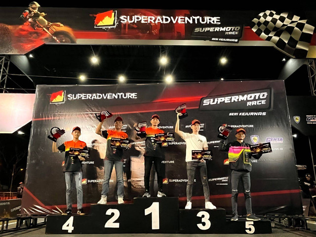 Kejurnas Superadventure Supermoto Race 2023 yang digelar di Sirkuit Boyolali, Jawa Tengah, pada Sabtu (10/6). Foto: Dok. Superadventure Supermoto Race 2023