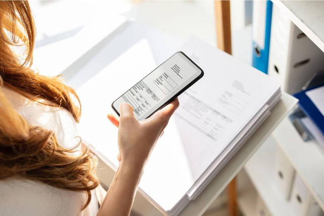 Ilustrasi cara scan dokumen ke PDF. Foto: Dropbox