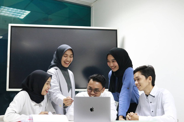 Program Kreativitas Mahasiswa Uhamka Lolos Pendanaan 8 Bidang ...