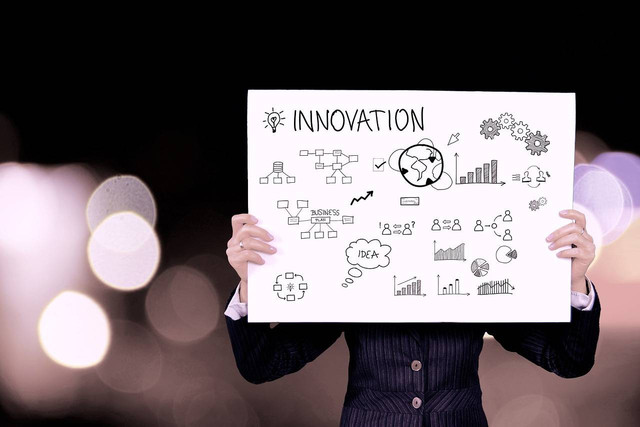 Ilustrasi inovasi adalah - Sumber: https://pixabay.com/id/users/jarmoluk-143740/