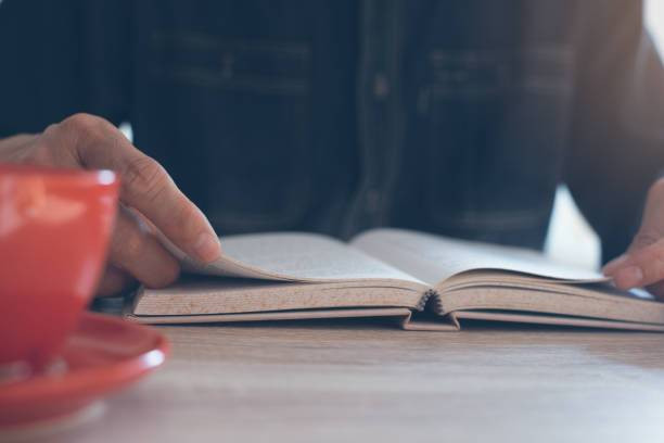 Ilustrasi Antonim Penerus, Foto: Unsplash.