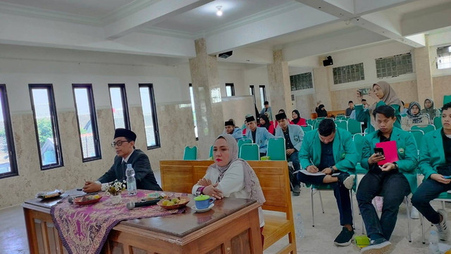 Dokumentasi DPC APSI Kediri: Dewan Juri Debat Hukum Tingkat Nasional