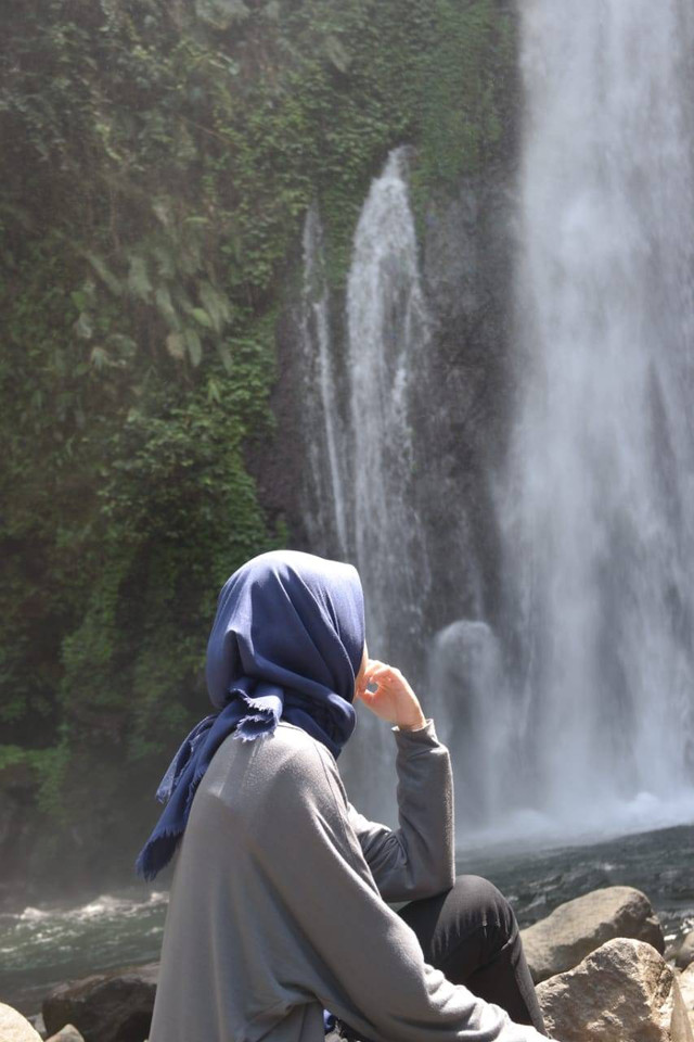 Pesona air terjun yang menakjubkan di Baturaden, sumber : Sylvin Oktarina