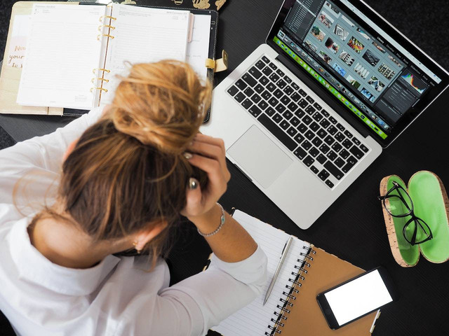 Ilustrasi Pengangguran Tersembunyi. Foto: Pexels.com/energepic.com