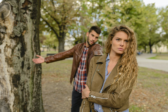 Ilustrasi seseorang sedang jealous. Foto: Pexels.com