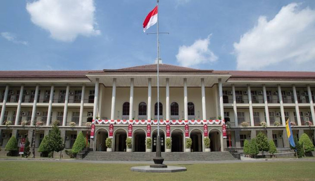 Gedung Universitas Gadjah Mada (UGM). Foto: Dok. UGM