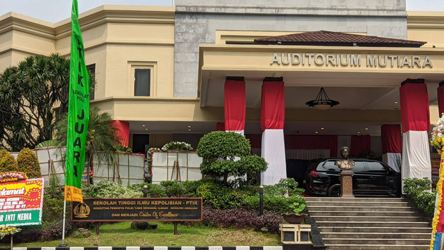Suasana Sekolah Tinggi Ilmu Kepolisian (STIK), Kebayoran Baru, Jakarta Selatan. Foto: Jonathan Devin/kumparan