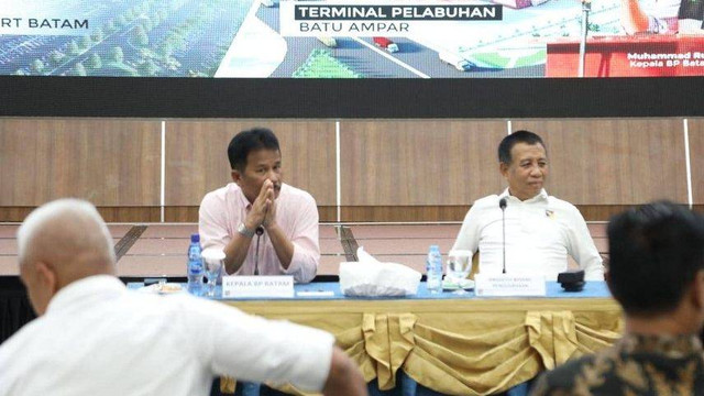 Kepala BP Batam M. Rudi (kiri).  Foto: Dok. Istimewa