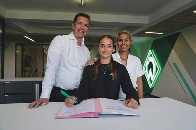 Amira Dahl, Pesepak Bola Keturunan Indonesia di Bremen Foto: Instagram/@milli.bola
