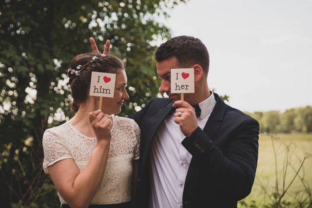 Caption Suami Istri Bahagia, Foto Hanya Ilustrasi: Unsplash/Марія Л.