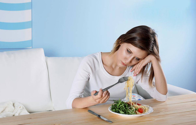 Ilustrasi Eating Disorder. Foto : Shutterstock