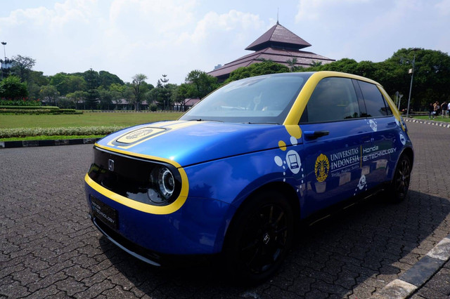 Kolaborasi Honda Prospect Motor dengan Universitas Indonesia di bidang elektrifikasi, Senin (26/6/2023). Foto: Aditya Pratama/kumparan