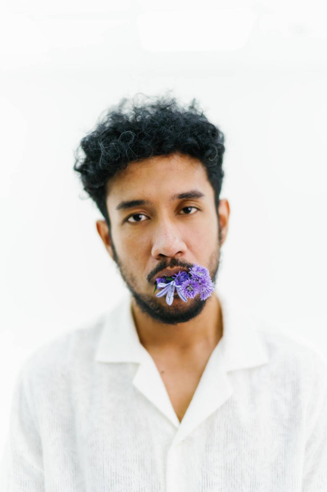 Teddy Adhitya akan gelar konser bertajuk Deep in the Ocean Showcase.  Foto: Dok. Istimewa