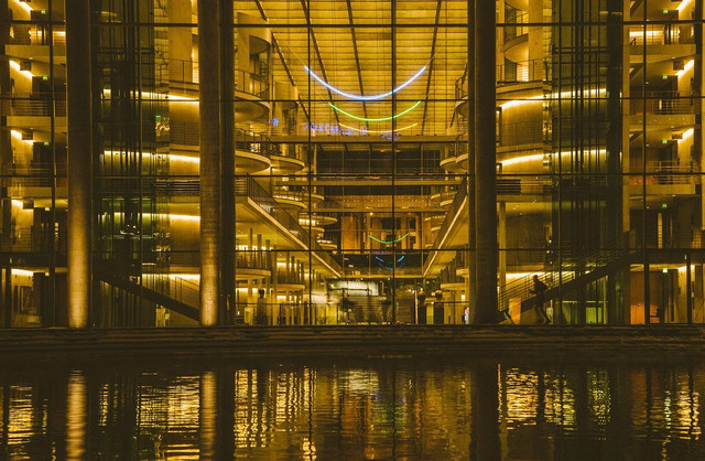 Ilustrasi gedung hotel. Foto: Pixabay