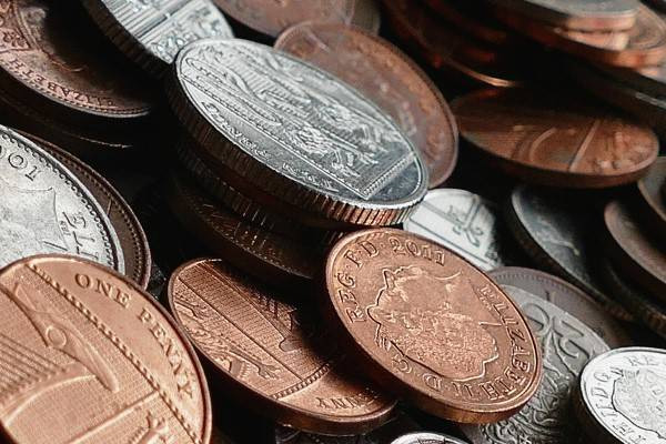 Ilustrasi Jenis Logam. Sumber: Unsplash/ Anthony 📷📹🙂