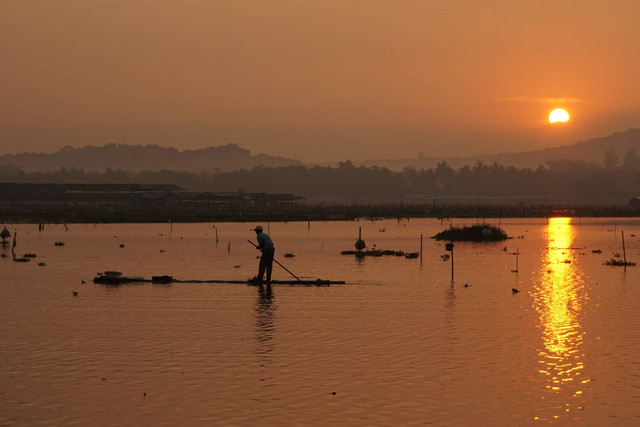 Ilustrasi Ucapan Hari Nelayan Internasional 2023 | Sumber: Unsplash/Aditya Nugroho