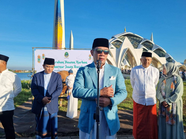 Ridwan Kamil di Masjid Al Jabbar. Foto: Dok. Pemprov Jabar