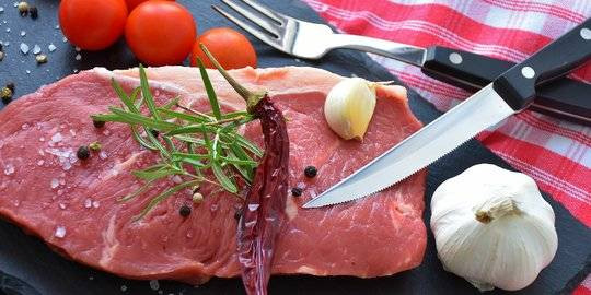 Ilustrasi daging. Foto: Pixabay