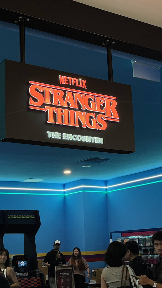 Memasuki dunia Stranger Things di Singapura. Foto: Adhie Ichsan/kumparan