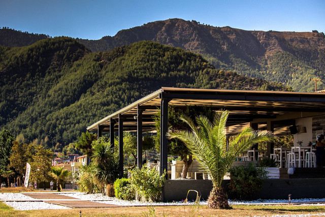 Ilustrasi Restoran di Sentul View Gunung, sumber foto (Victoria Bowers) by pexels.com