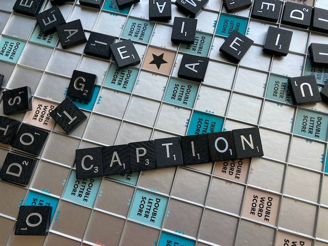 Ilustrasi caption malam bijak, sumber foto: Monica Flores/unsplash.com