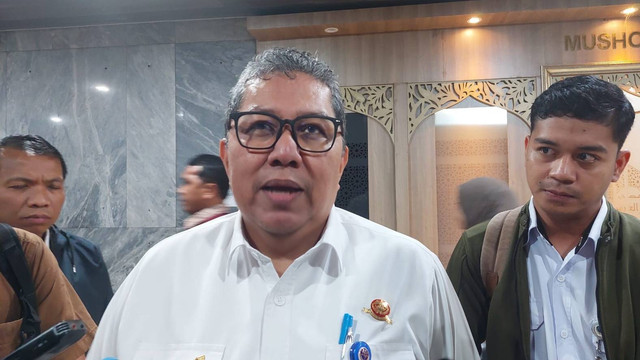 Dirjen Perkeretaapian Kementerian Perhubungan (Kemenhub) Mohamad Risal Wasal di Gedung DPR, Rabu (5/7/2023). Foto: Ghinaa Rahmatika/kumparan