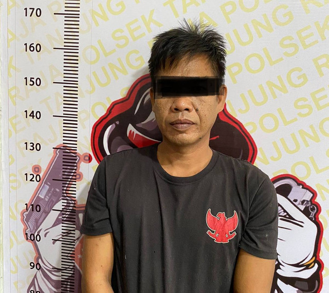 Pria bernama Amsal yang ditangkap karena menusuk suami dari wanita selingkuhannya di Ogan Ilir. (ist)