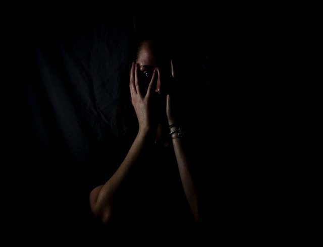 Ilustrasi Sebutkan Sesuatu yang Biasa Orang Takuti. (Foto: Melanie Wasser | Unsplash.com)