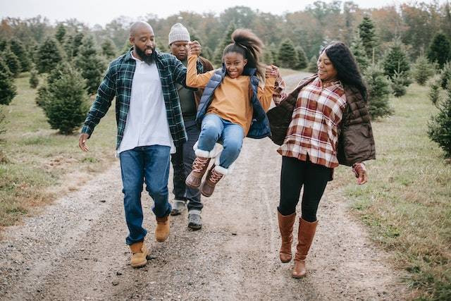 Ilustrasi aption liburan bersama anak, sumber foto: Any Lane/pexels.com