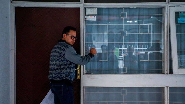 Wali Kota Bogor Bima Arya sidak ke lapangan terkait aduan dugaan kecurangan dalam proses penerimaan peserta didik baru (PPDB). Foto: Dok. Istimewa
