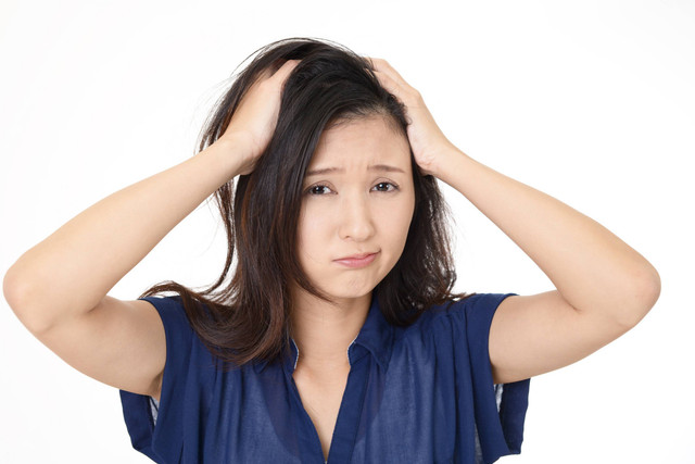 Ilustrasi cara menghilangkan kutu rambut. Foto: Liza888/Shutterstock