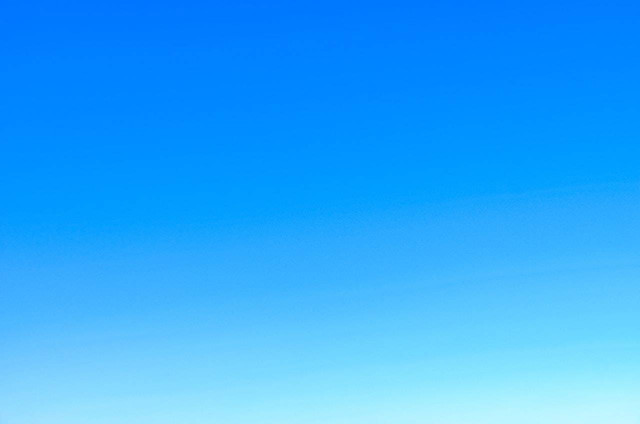 Ilustrasi Sifat Orang yang Suka Warna Biru. Sumber: Pexels.com/Francesco Ungaro