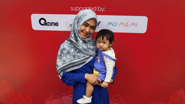 Ria Ricis dan anaknya, Moana. Foto: Nabilla Fatiara/kumparan