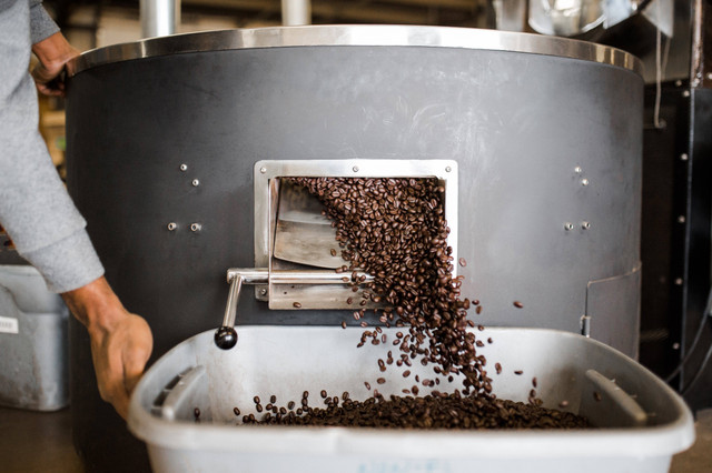 Ilustrasi: Manfaat Ampas Kopi untuk Tanaman. Sumber: Andrew Neel/Pexels.com