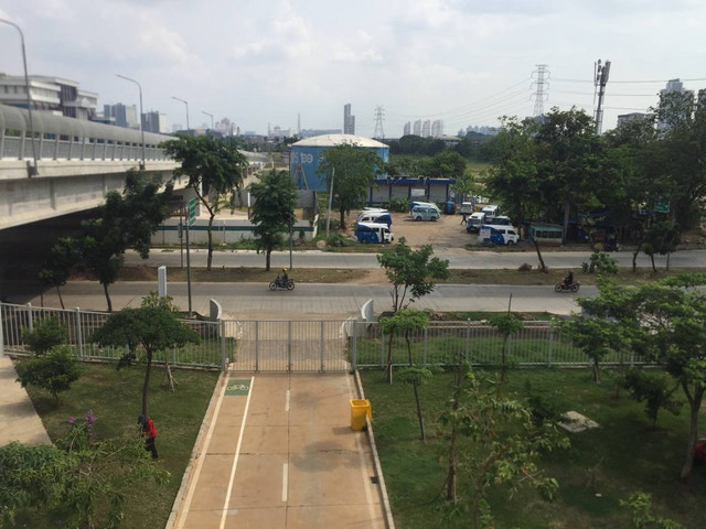 Pintu gerbang masuk VVIP di Jakarta International Stadium (JIS).JPG Foto: Agaton Kenshanahan/kumparan
