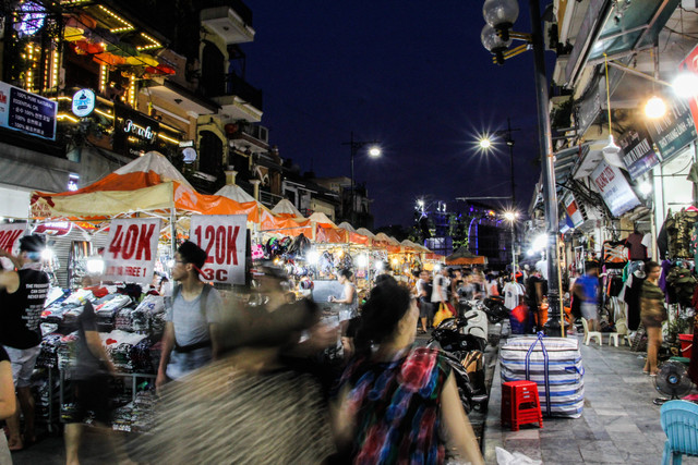 Pasar Kuliner Padang Panjang, foto hanya ilustrasi: Unsplash/T.H. Chia
