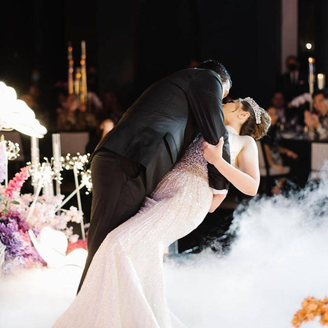 Pernikahan Tina Toon. Foto: Instagram/@tinatoon101