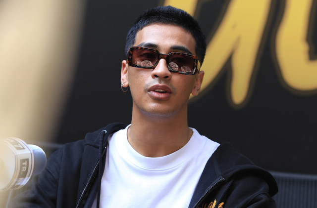 Artis Abidzar Al Ghifary hadir di konferensi pers film Guna Guna Istri Muda di kawasan Duren Tiga, Jakarta, Kamis, (13/7/2023). Foto: Agus Apriyanto