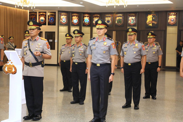Upacara serah terima jabatan di Gedung Rupatama Mabes Polri, Jakarta, Jumat (14/7/2023). Foto: Dok. Polri