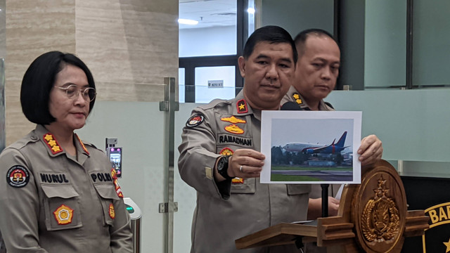 Jumpa pers pembelian pesawat baru Polri di Mabes Polri, Jumat (14/7/2023).  Foto: Jonathan Devin/kumparan