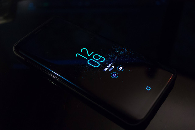 Ilustrasi Cara Mengembalikan Nomor Kontak yang Terhapus dengan Aman. Foto: Pexels/Noah Erickson.