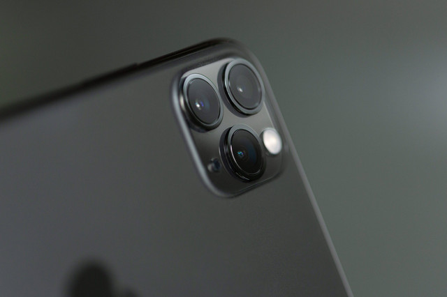Ilustrasi Cara Pindahin Data iPhone ke iPhone dengan iCloud. Foto: Pexels/Torsten Dettlaff.